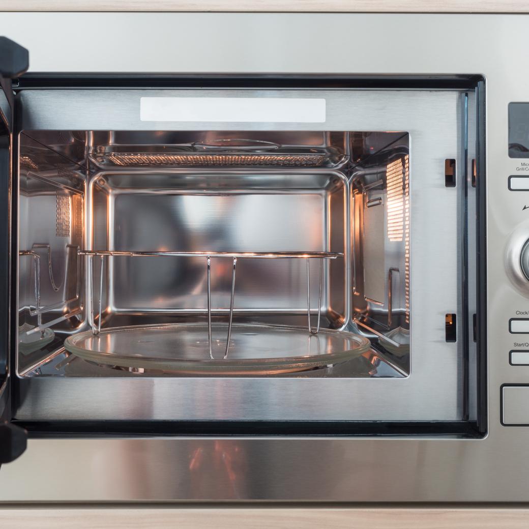 Microgolf oven